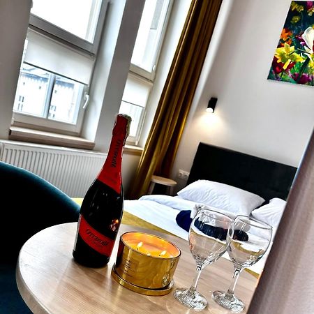 Hotel Gallery 21 Lviv Bagian luar foto