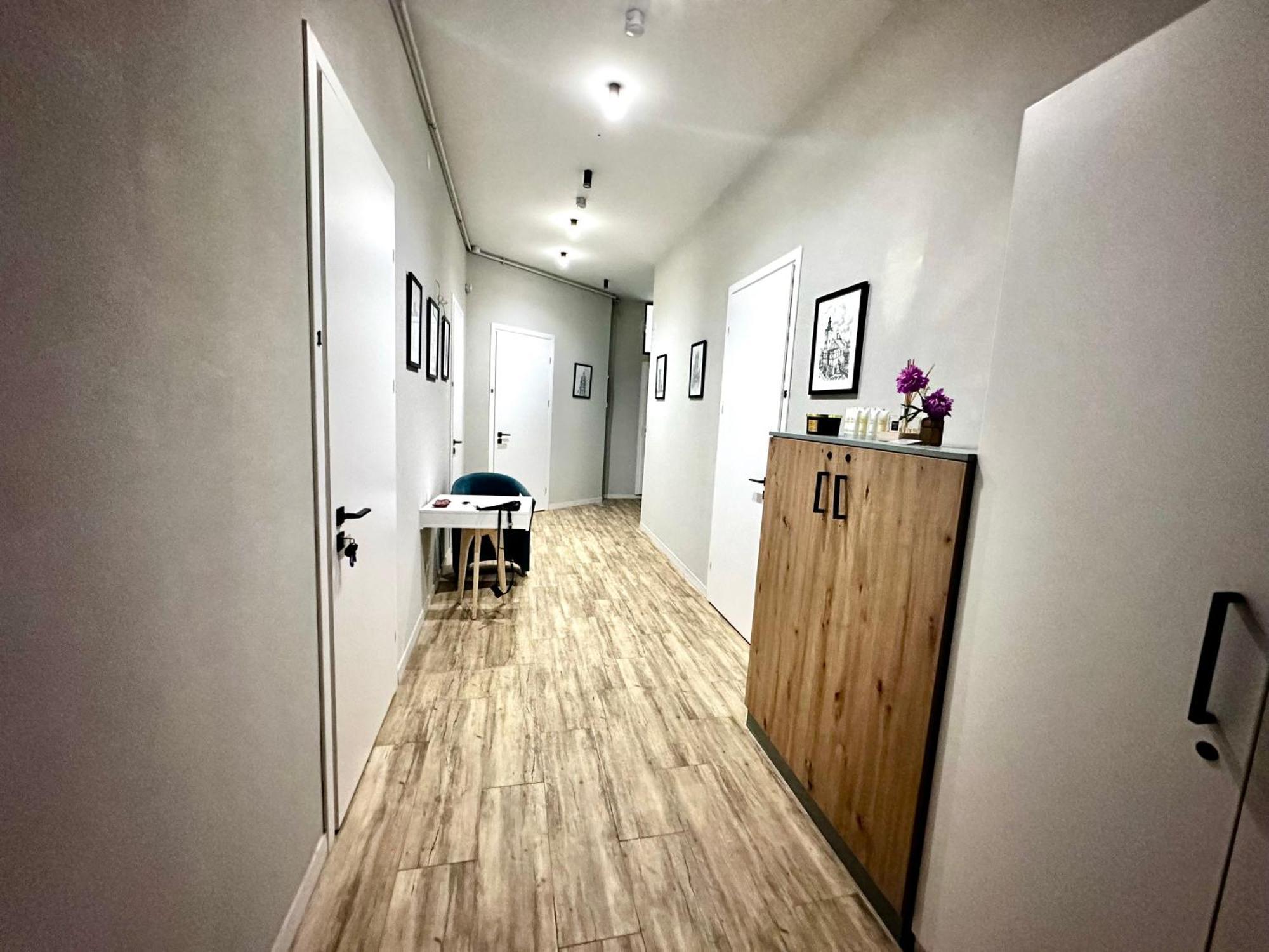Hotel Gallery 21 Lviv Bagian luar foto