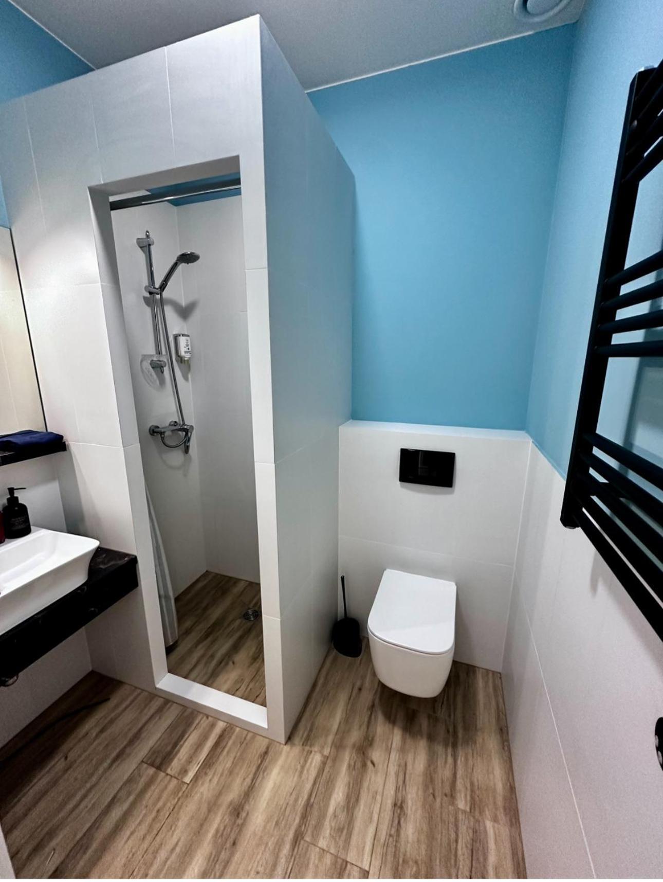 Hotel Gallery 21 Lviv Bagian luar foto