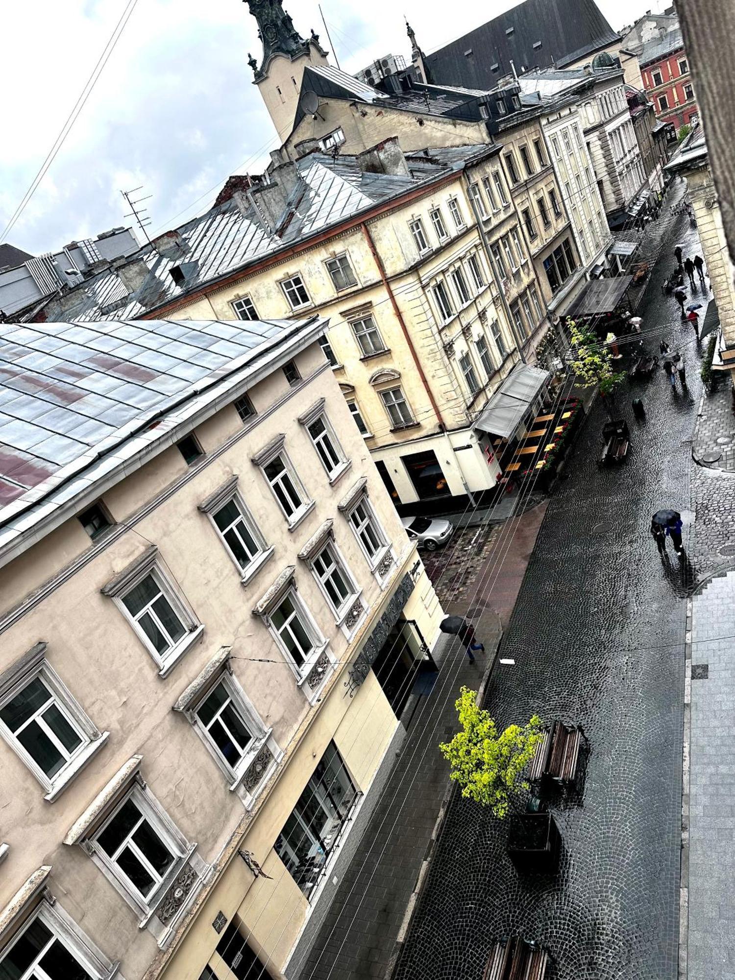 Hotel Gallery 21 Lviv Bagian luar foto
